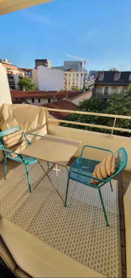 Tichnich Appartement - 2 Bedrooms - 1 Min Away From Train Station Annemasse Εξωτερικό φωτογραφία
